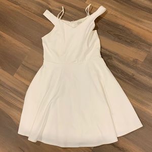 Francesca’s white dress